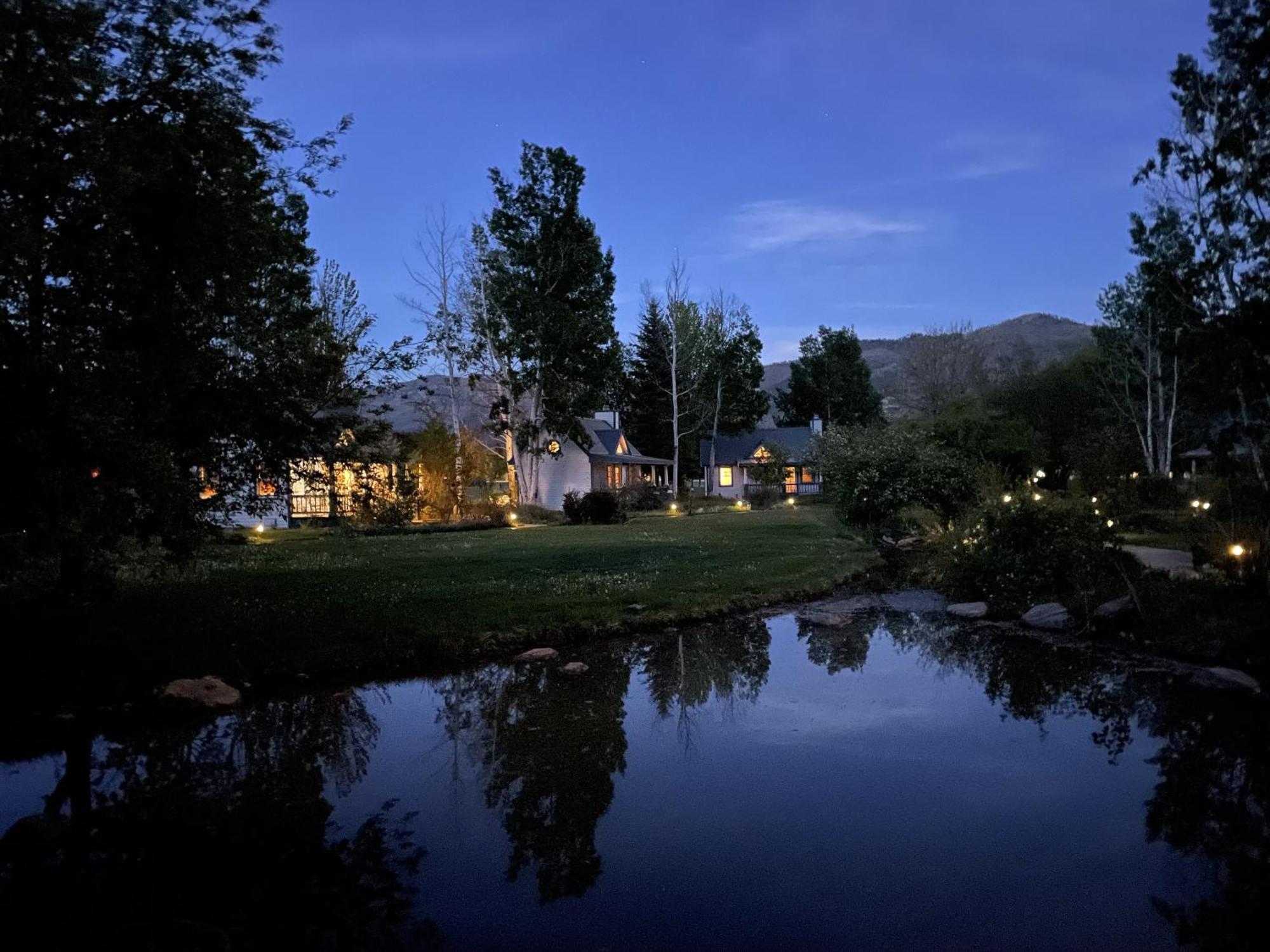 Hermosa Apple Orchard Inn المظهر الخارجي الصورة